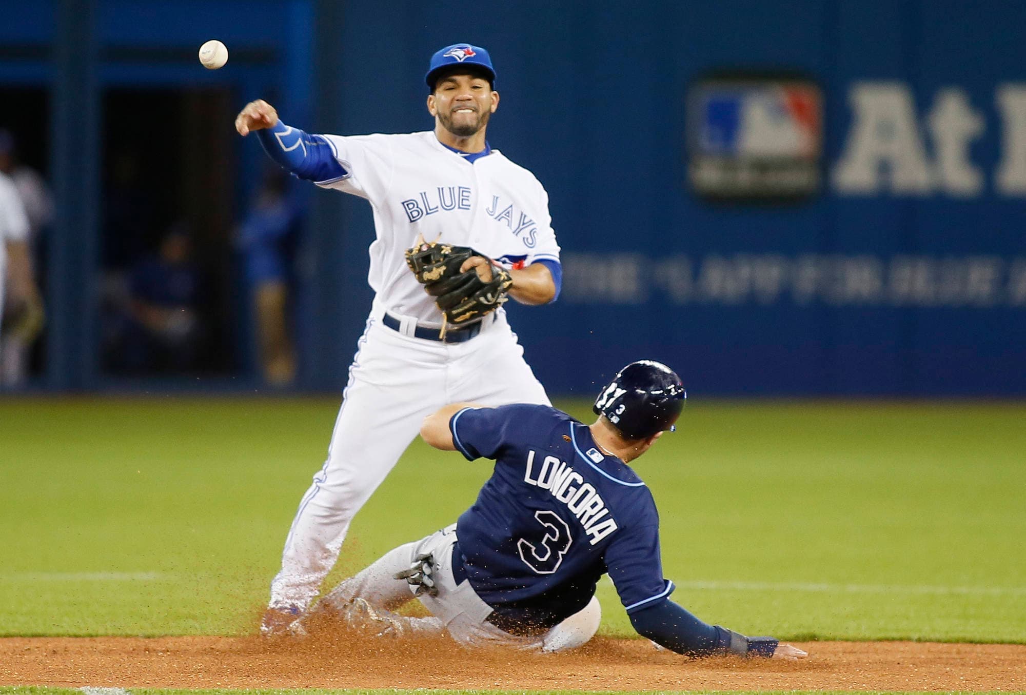 Rays extend Evan Longoria's contract through 2022, worth