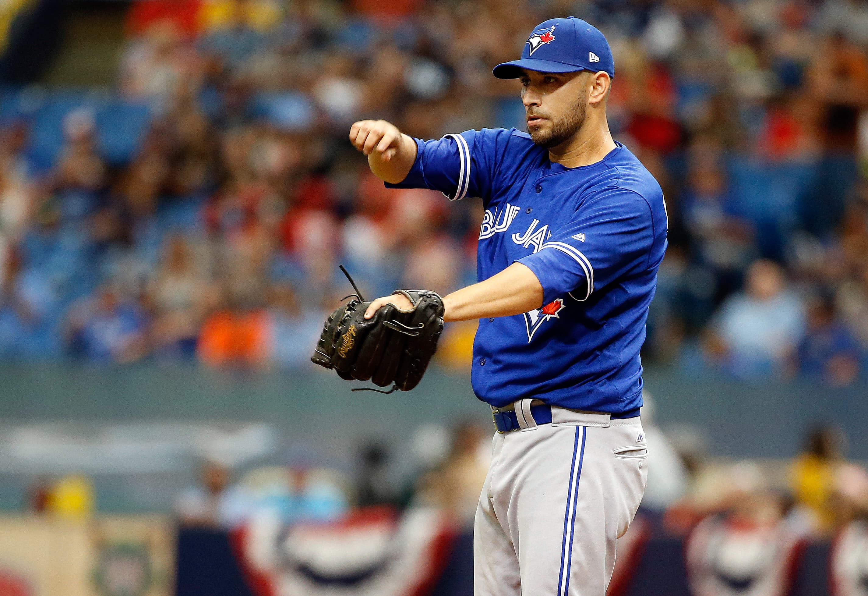 Blue Jays add versatile infielder Steve Pearce