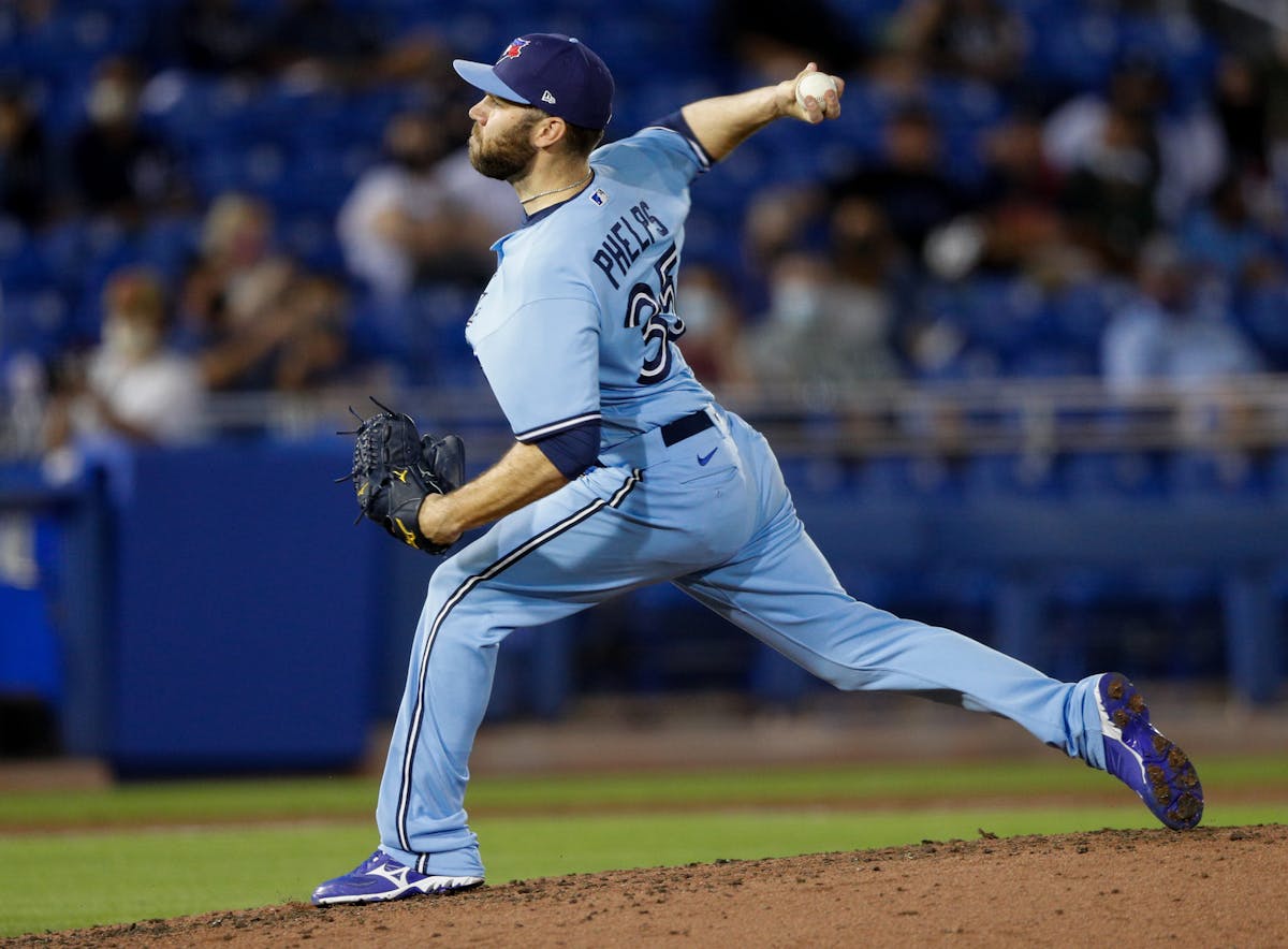 After 10 MLB seasons, Blue Jays reliever David Phelps retires on a
