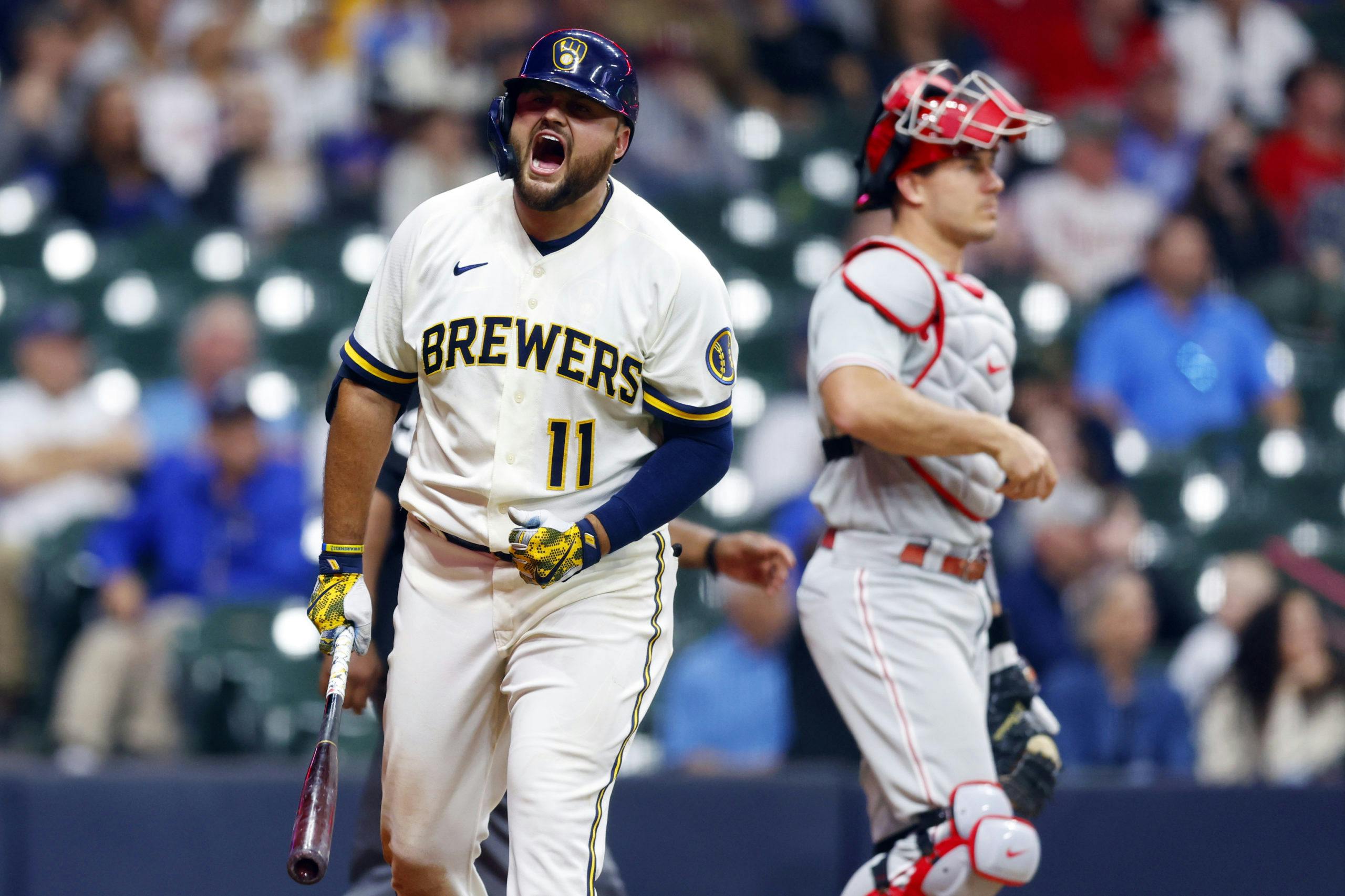 Milwaukee Brewers get 1B Help in Trade for Rowdy Tellez