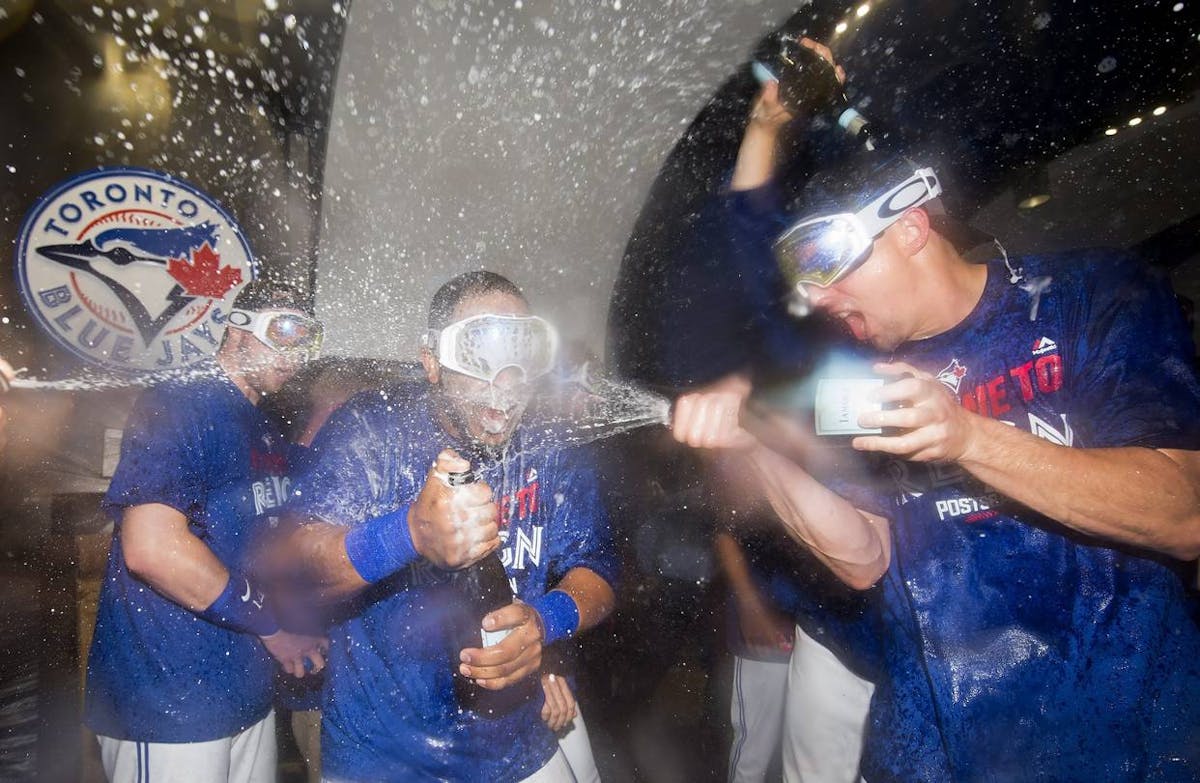 CLINCHED: Party delayed but Blue Jays playoff bound thanks to M's