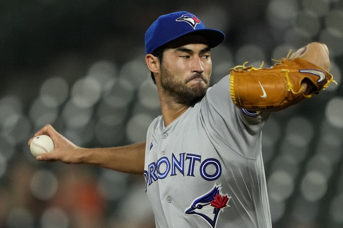 zach-thompson-pitches-three-perfect-innings-as-toronto-blue-jays