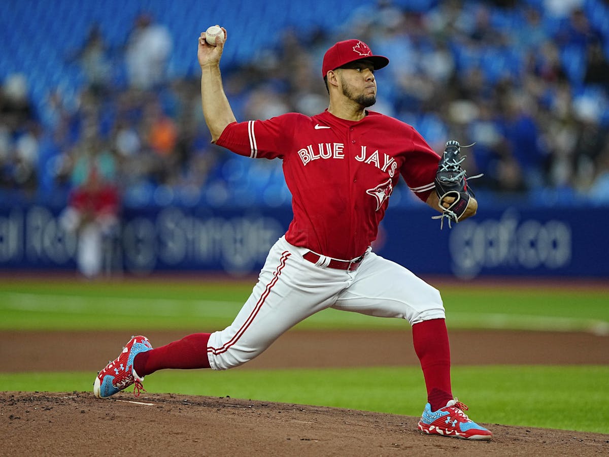 Blue Jays pitcher's dad a nervous wreck ahead of Friday's game