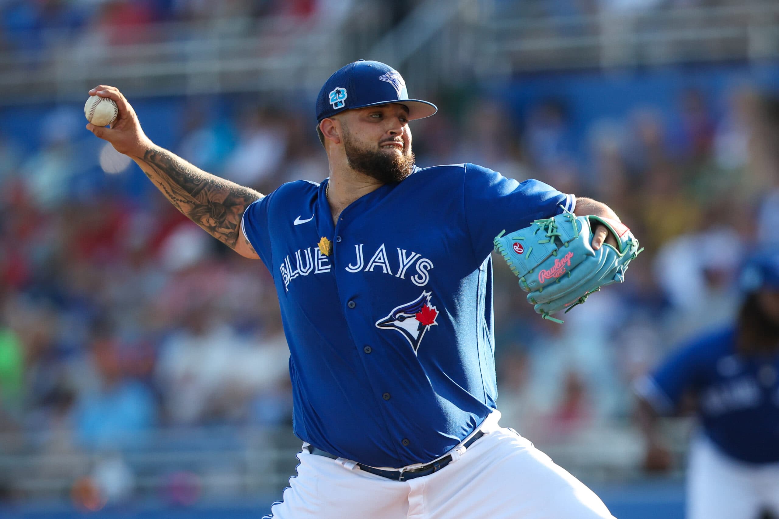 Struggling Jays starter Alek Manoah allows 11 runs in first minor league  game 