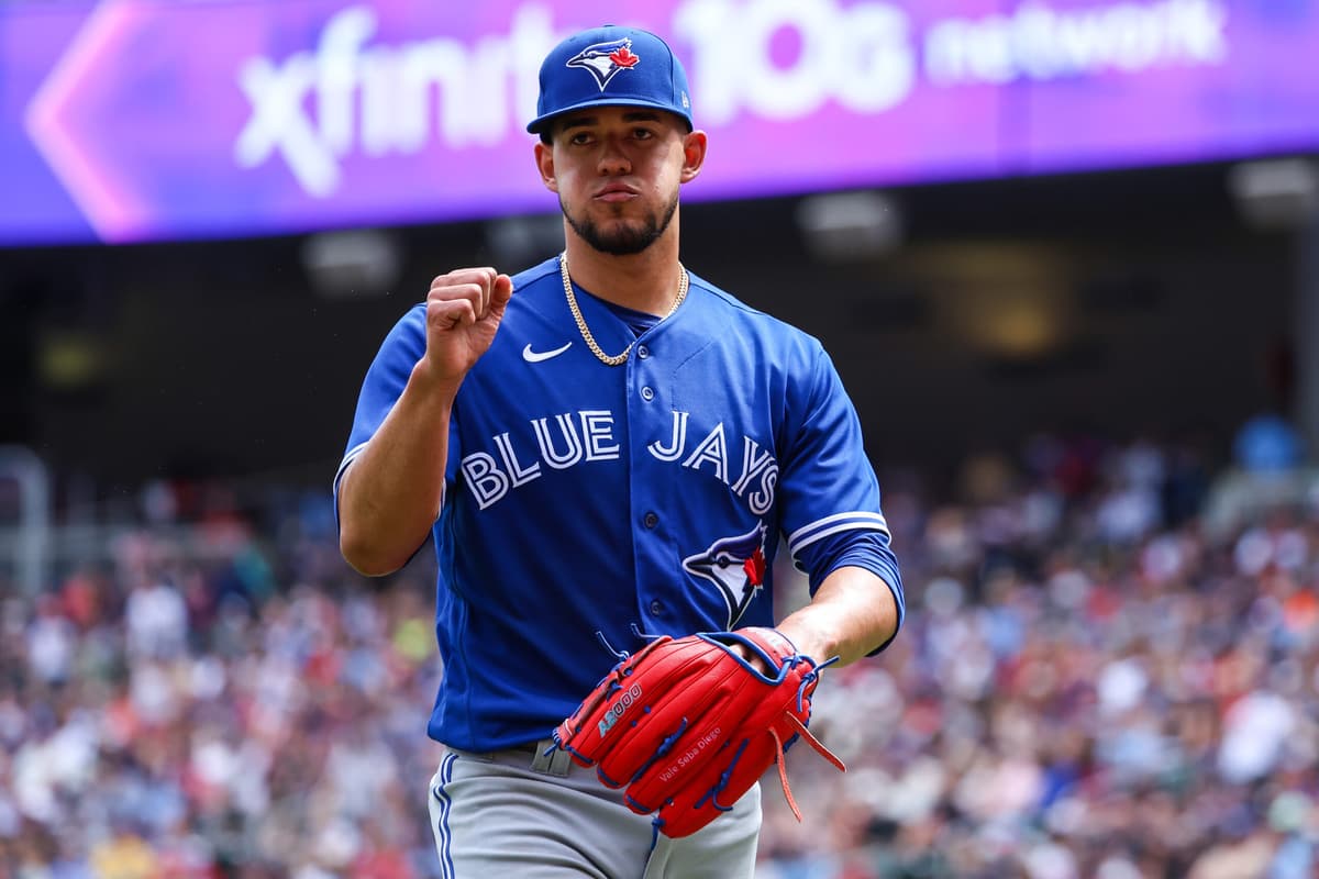 Blue Jays' Jose Berrios to follow Kevin Gausman in Game 2 of wild