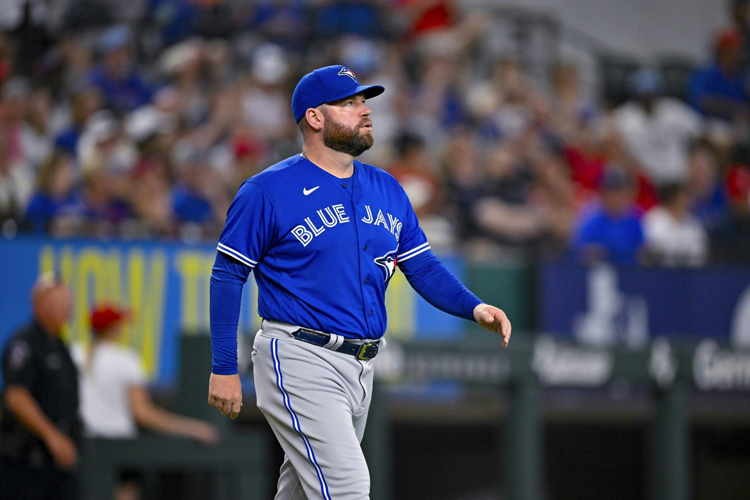 Gausman pitches streaking Blue Jays past Yankees 6-1 to maintain slim lead  for 2nd AL wild card, Sports