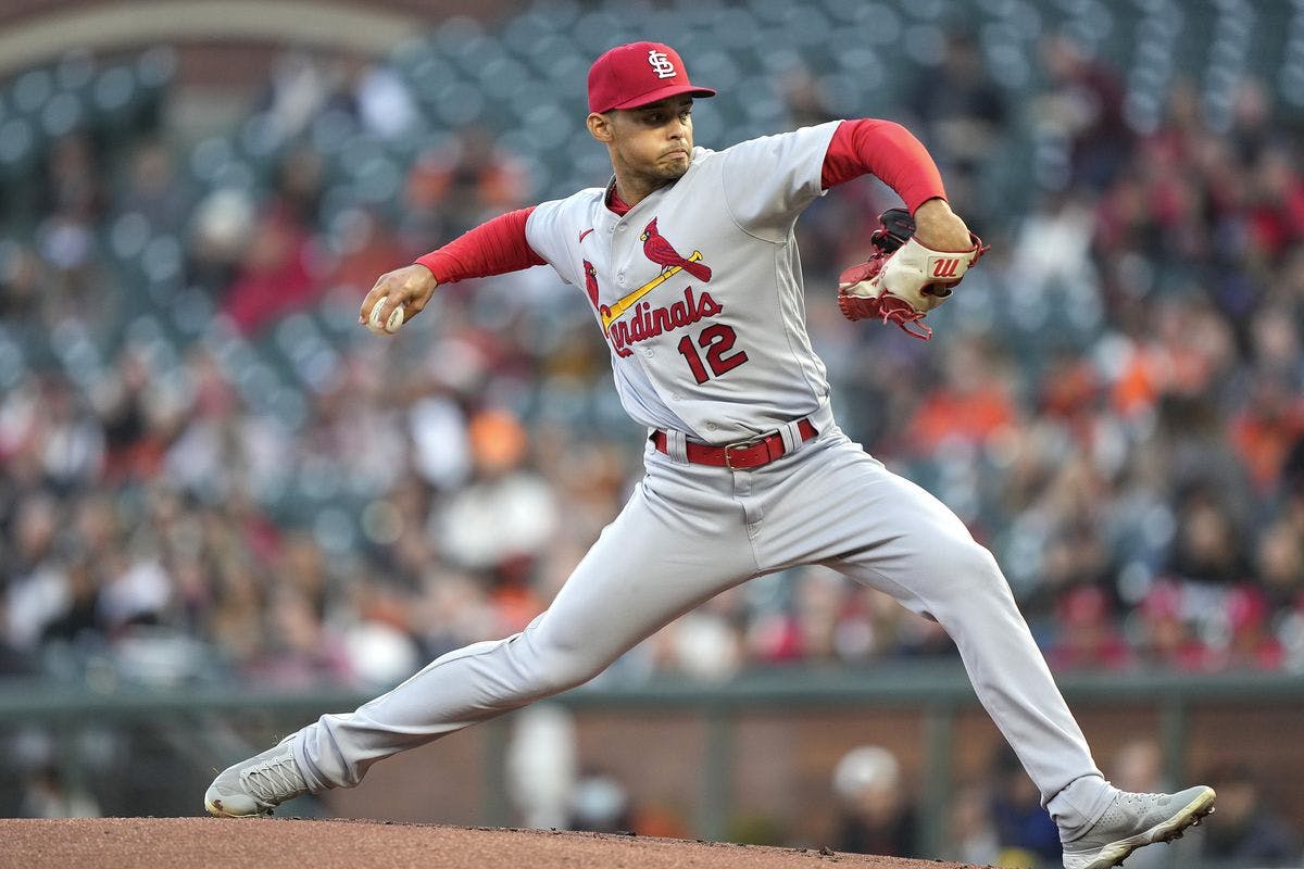 Jordan Hicks trade: Blue Jays land flame-throwing reliever from Cardinals  ahead of deadline 