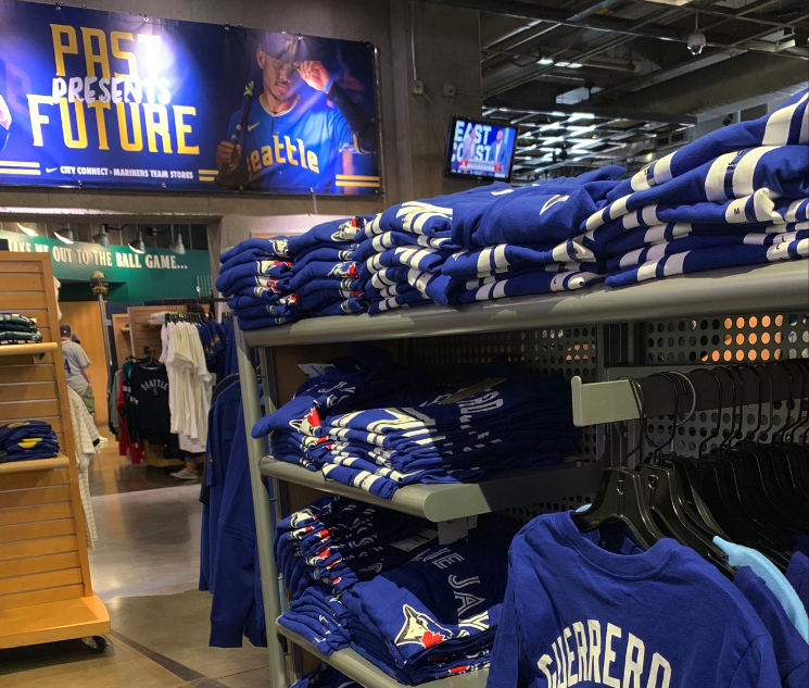 Blue Jays merchandise yanked from Mariners store after players complain