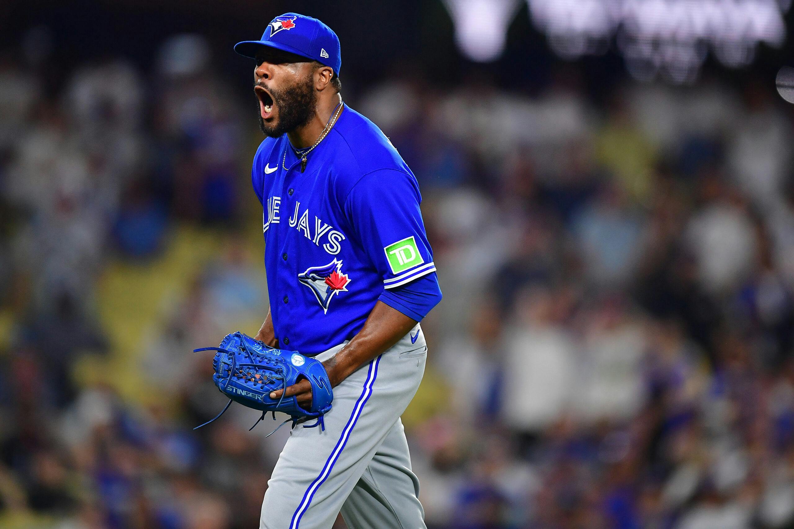 Blue Jays agree to new deals for 11 players, including Chapman