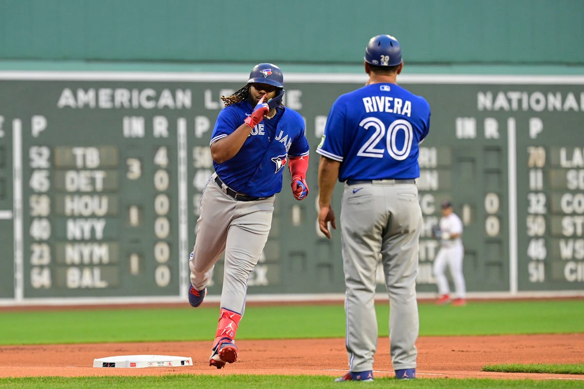 Game 32: Blue Jays at Red Sox - Over the Monster