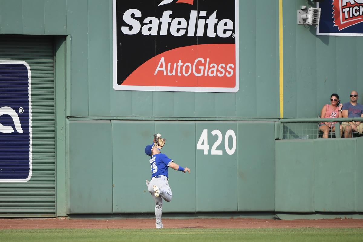 Red Sox gift Blue Jays a win on Reese McGuire's game-ending baserunning  blunder