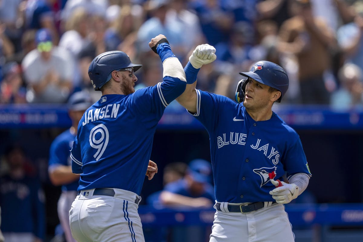 Former Blue Jay Edwin Encarnación to open Baseball Academy in the Dominican  Republic - Sports Illustrated Toronto Blue Jays News, Analysis and More