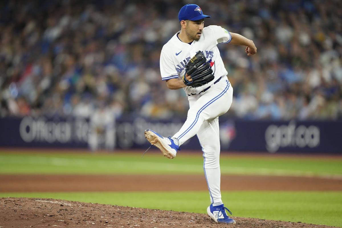 Rays do damage against Yusei Kikuchi, hold off Blue Jays