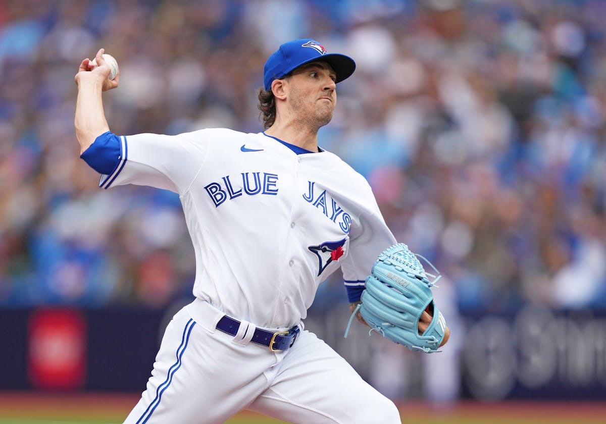 Was Blue Jays Starter Kevin Gausman Tipping His Pitches? - Sports