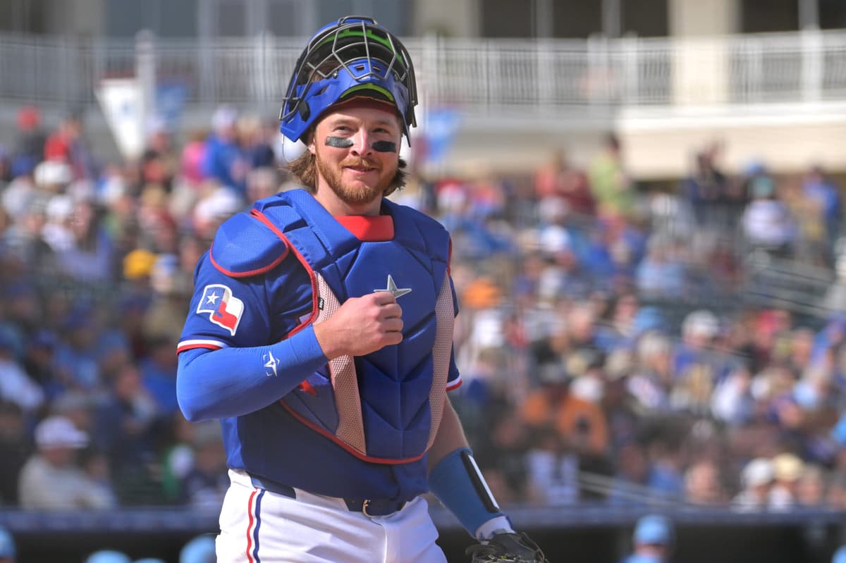 Blue Jays acquire Willie MacIver from Rangers