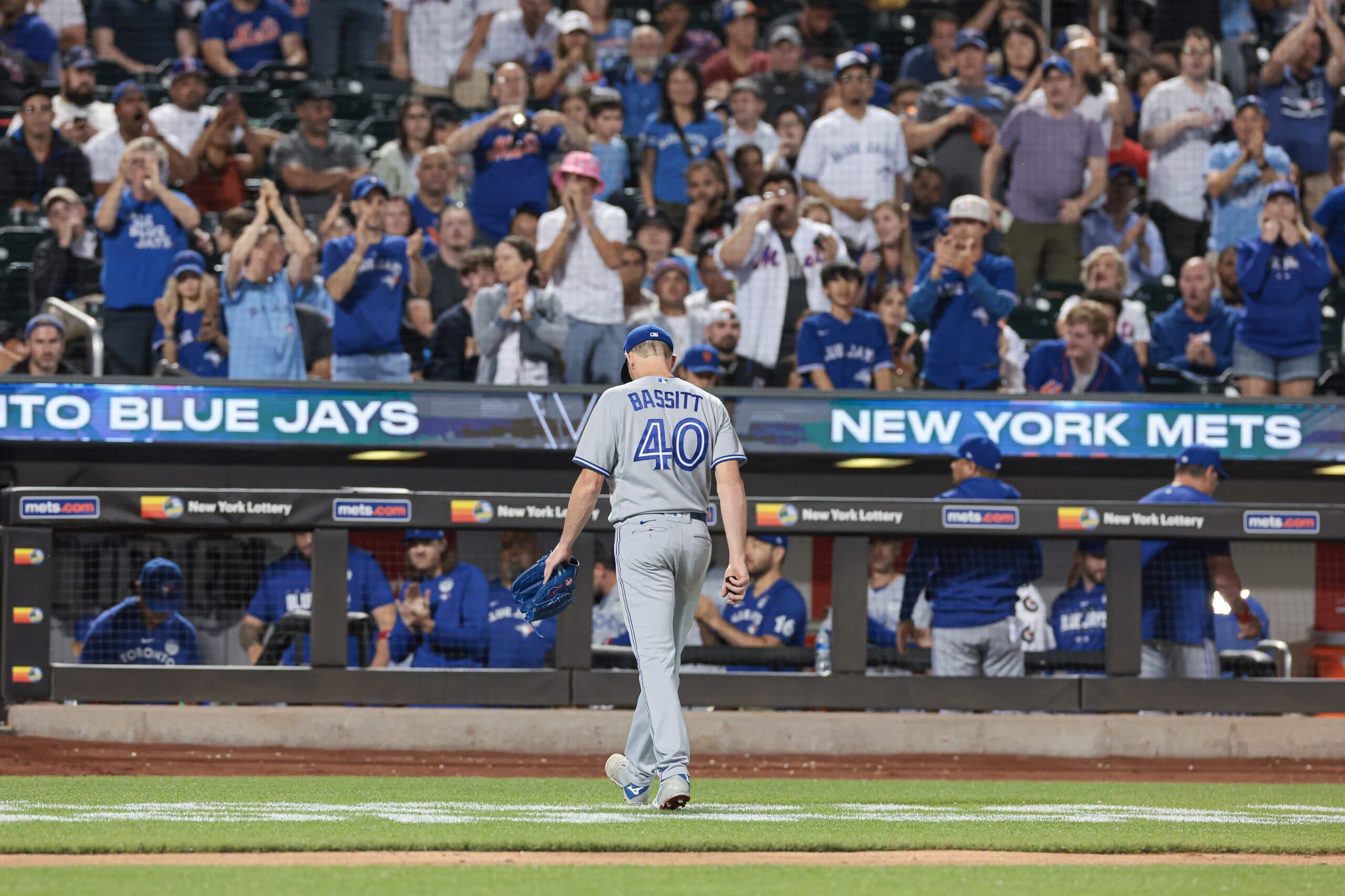 Chris Bassitt outduels Justin Verlander as the Blue Jays blank the