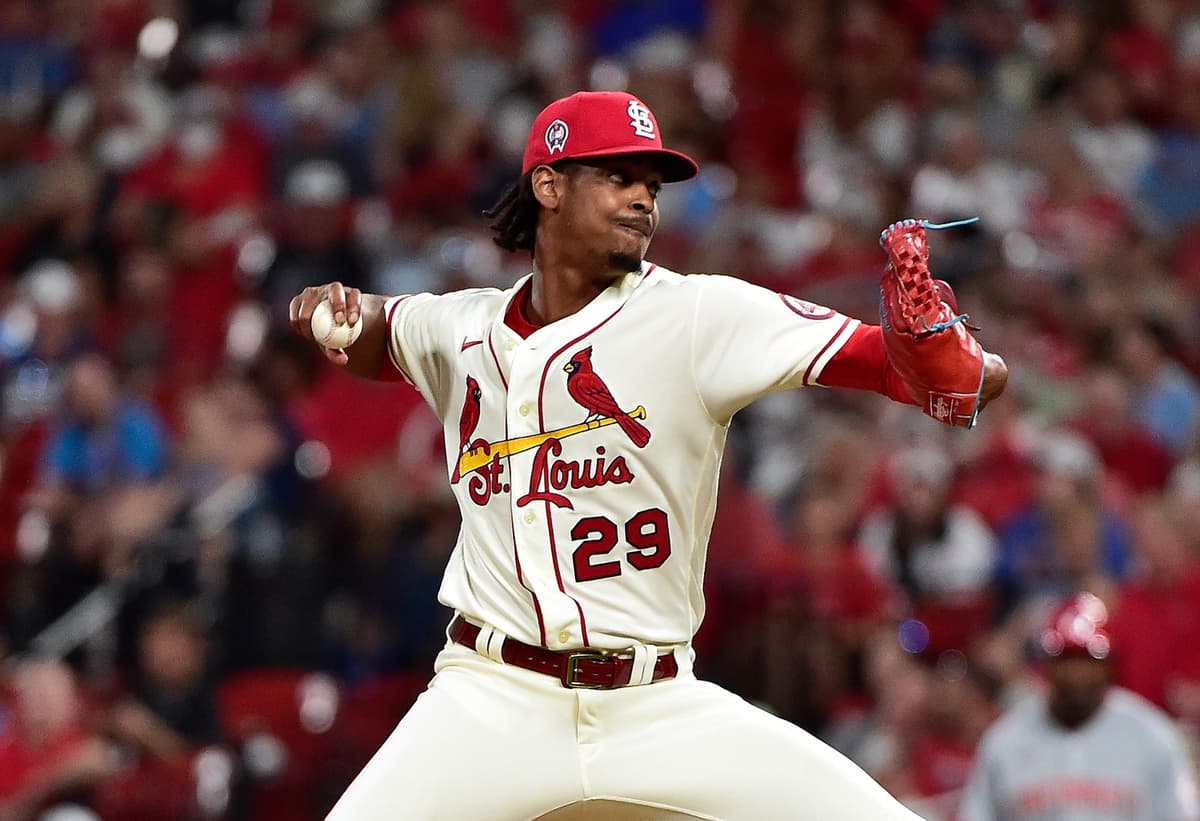 Al Reyes The Blue Jays should take a flyer on RHP Alex Reyes for the bullpen