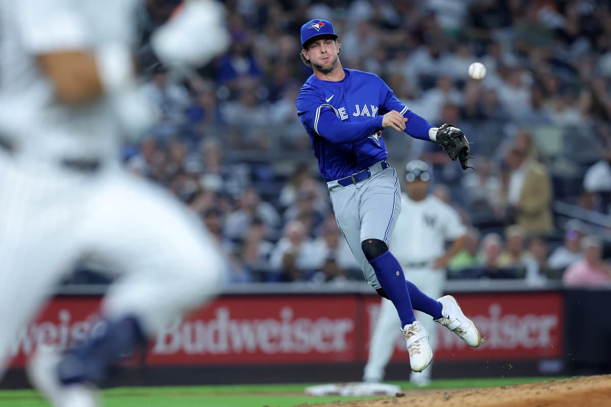 Blue Jays: How Ernie Clement stacks up against other nominees for Gold Glove at third base