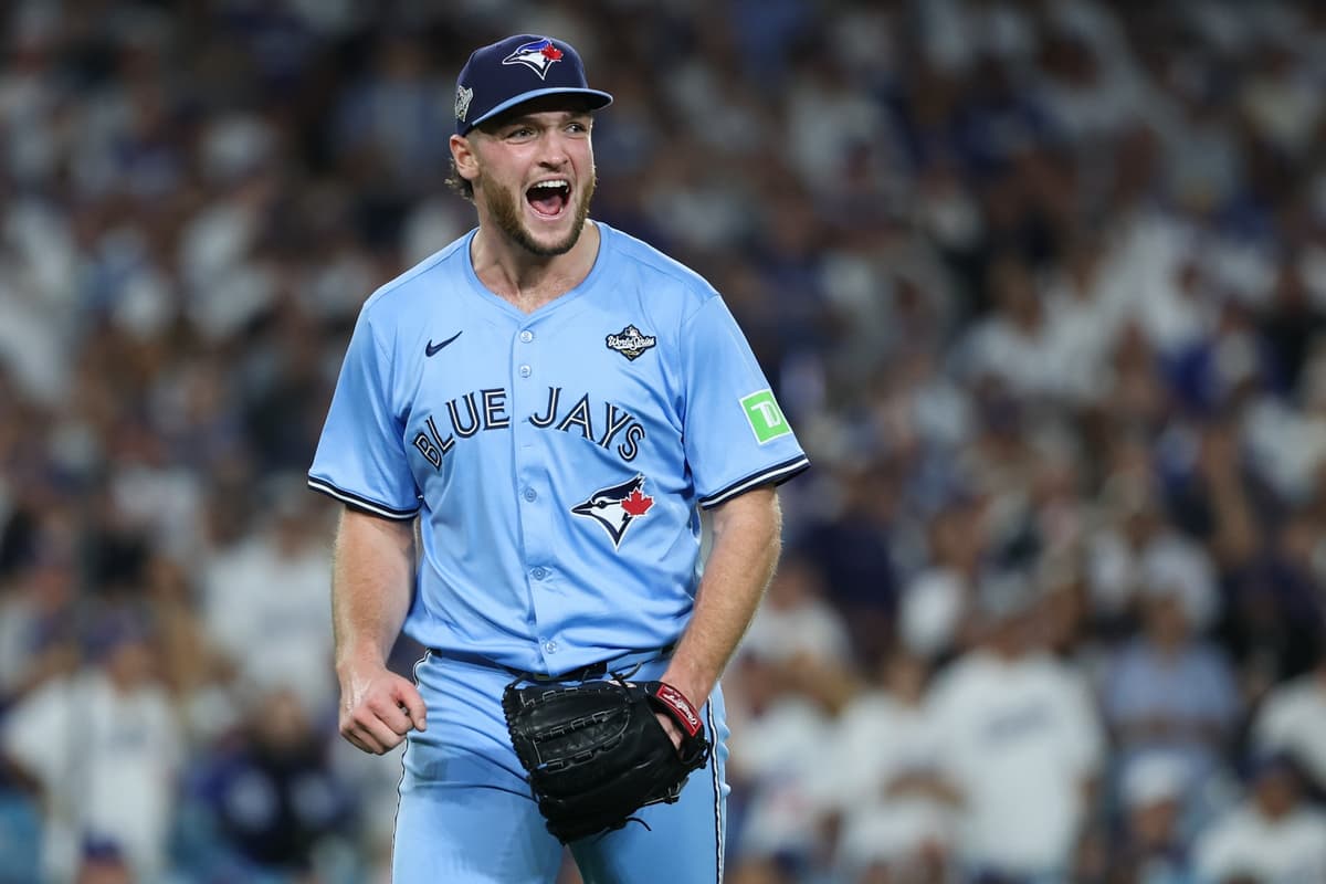 It's not urgent, but the Blue Jays should consider signing Trey Yesavage to a contract extension this offseason