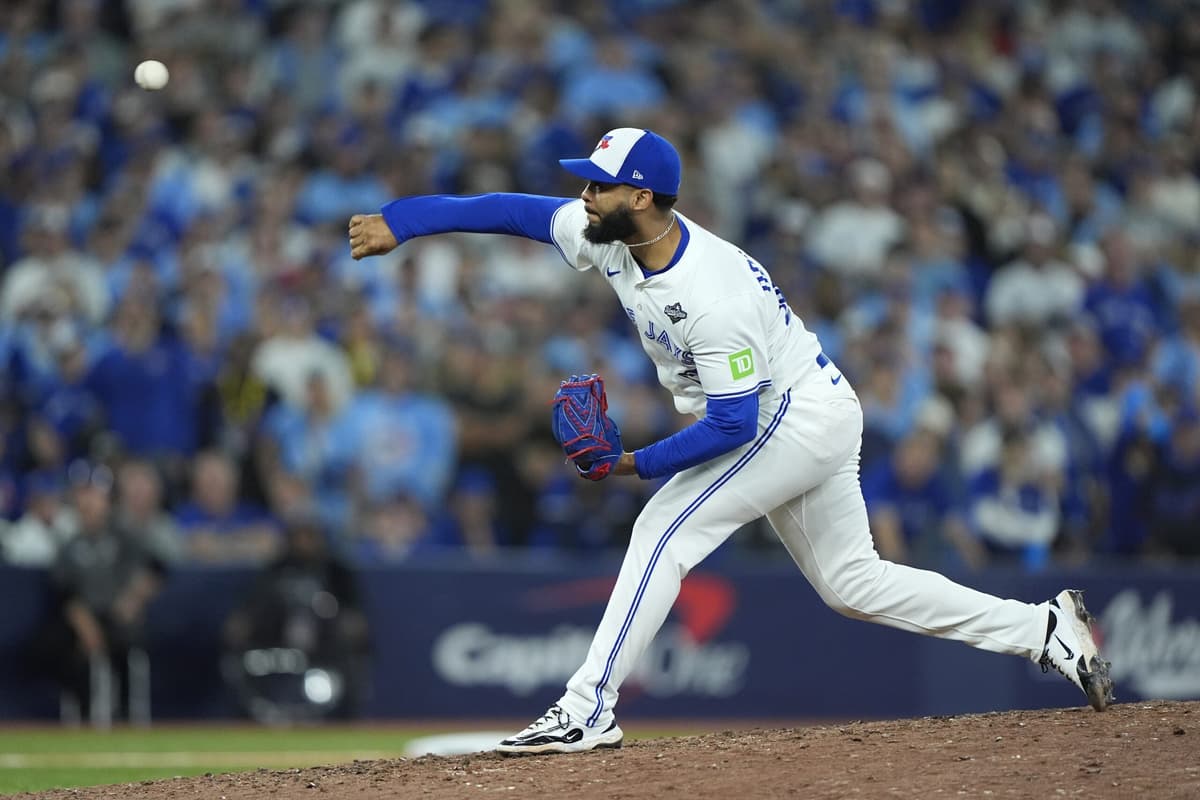 Blue Jays: A reunion with Seranthony Dominguez makes sense at the right price