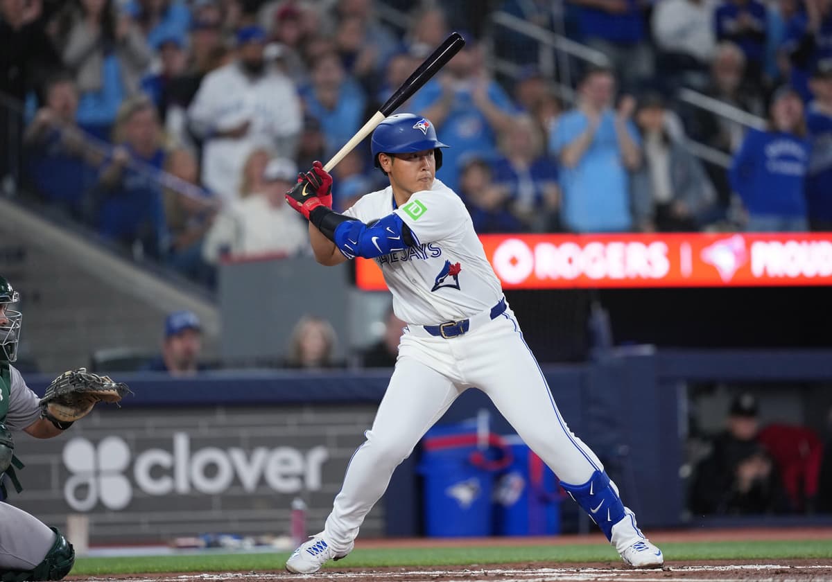 WATCH: Kazuma Okamoto notches first big league hit, scores game-winning run