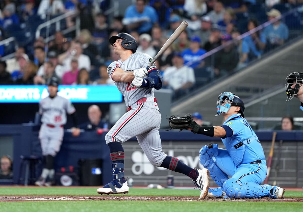 Blue Jays Gameday (April 12): Eloy Jimenez makes his debut as Toronto goes for the series win over the Twins