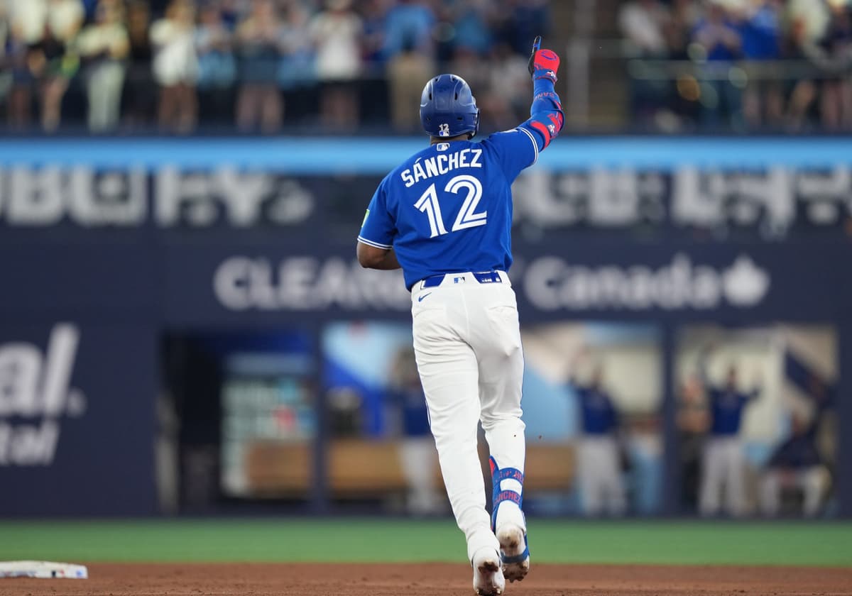 Instant Reaction: Blue Jays bats explode and cruise to an 8-1 victory
